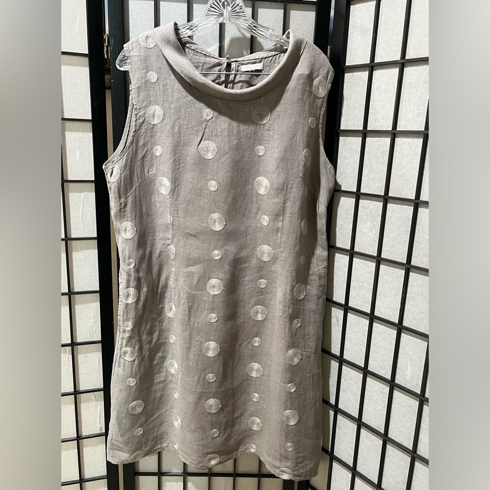 LINA TOMEI Sleeveless Taupe Linen Shift Dress with EMBROIDERED CIRCLES: SIZE XL